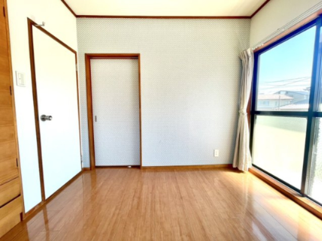 長久手市塚田戸建の洋室|洋室約7.4帖