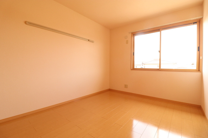 グレースの寝室|風通しも良い寝室です☆