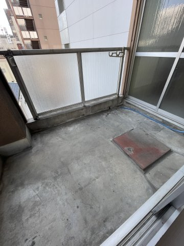 KTI南森町のバルコニー