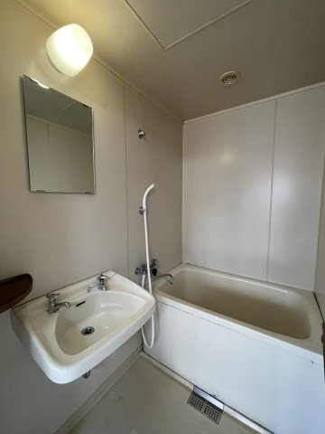 KTI南森町の浴室