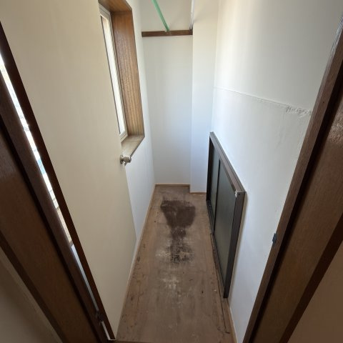 ハイツタイセイ（蘭西）の玄関