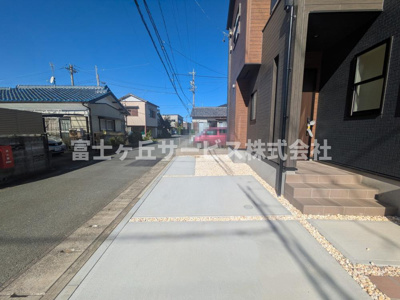 【駐車場】 | 浜松市中央区泉4丁目 2期 新築一戸建て | ２台駐車可能です