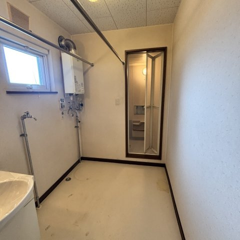 ハイツビバリーの居間・リビング