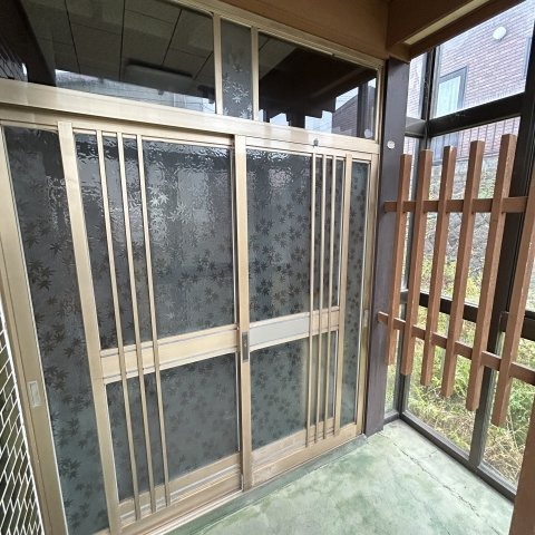 室蘭市港南町１丁目２９－５戸建のエントランス