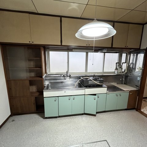 室蘭市港南町１丁目２９－５戸建のキッチン