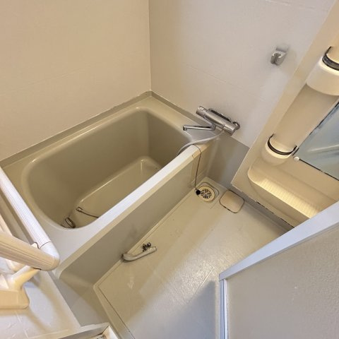 室蘭市港南町１丁目２９－５戸建の浴室