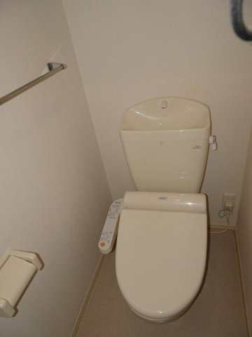 アースガーデンＳＯＪＡのトイレ|温水洗浄暖房便座