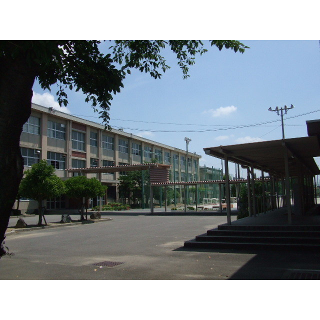 岐阜市加納鉄砲町２丁目の一戸建ての周辺|加納中学校