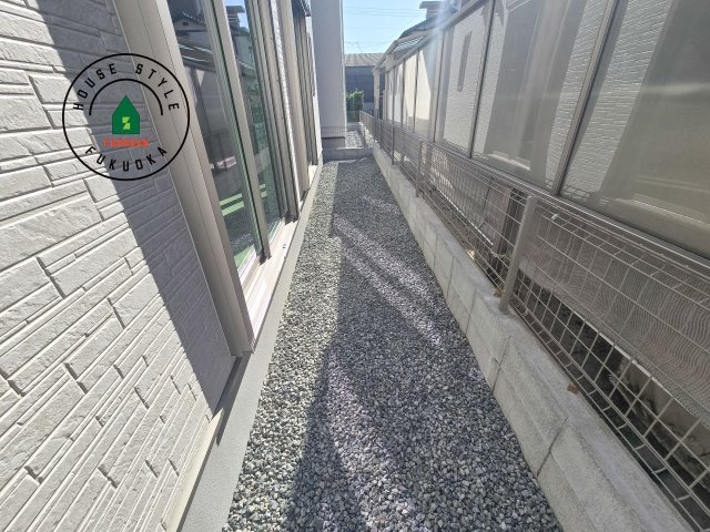 古賀市天神4丁目第2-2棟(2号棟）の庭|お庭で自由な時間を過ごせます。