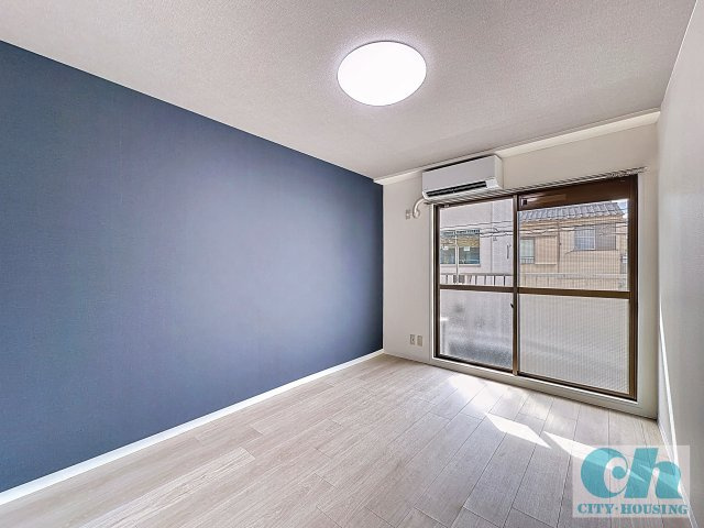 コーポラス篠原 203号室の居間・リビング