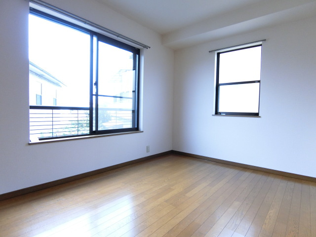 グランシャリオB棟の寝室|同物件別部屋イメージ写真