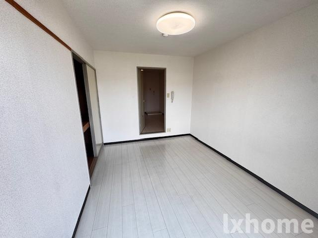 中村10番館の居間・リビング|こちらの居間で趣味の時間をお楽しみください