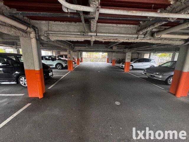 中村10番館の駐車場|駐車スペースもあります