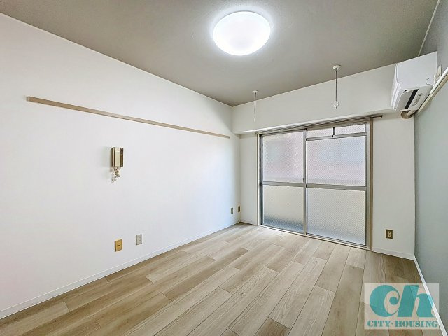 キャッスルマンション大森A号館 202号室 の居間・リビング