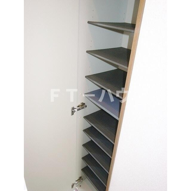 アムール　ＭＩＹＡＭＡの玄関