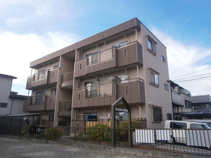 グランディア川北の外観