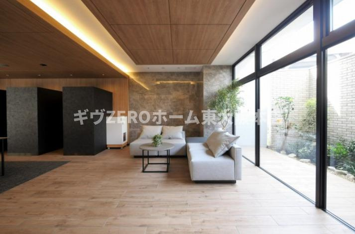 リヴェント難波サウス　仲介手数料無料のロビー