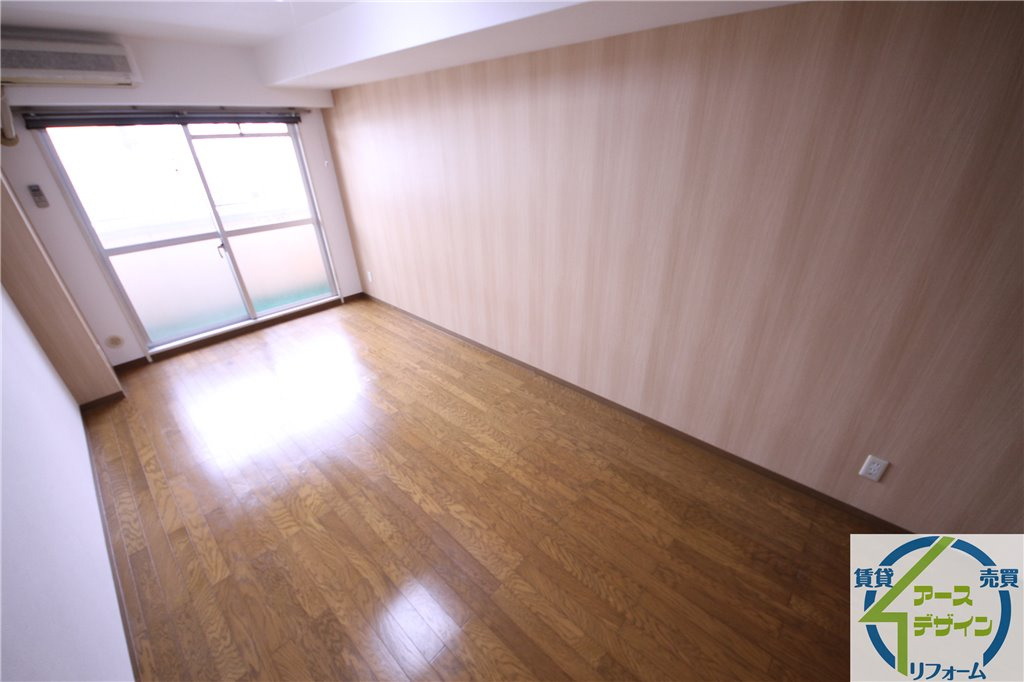 クロスロードハイツ山崎の居間・リビング