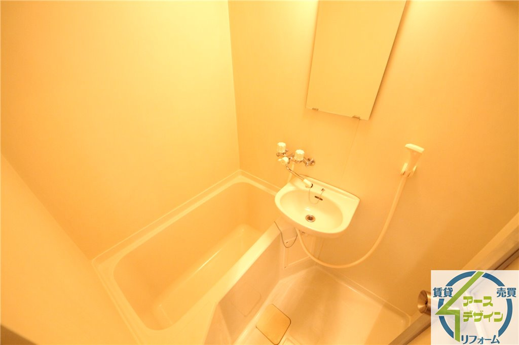 クロスロードハイツ山崎の浴室