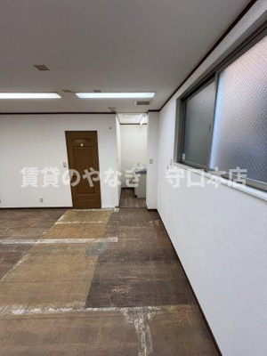 【内装】 | ベローナコート