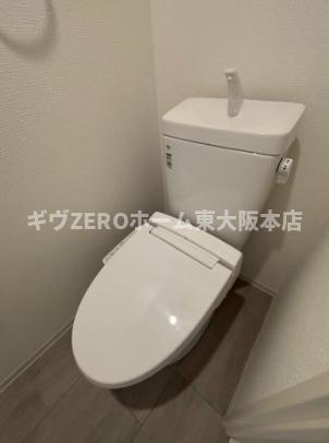 セレニテ日本橋エクラ　仲介手数料無料のトイレ