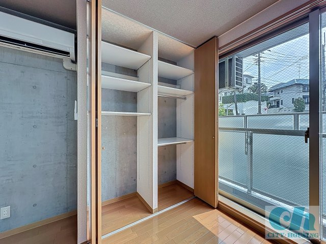 R’ s court 202号室の収納