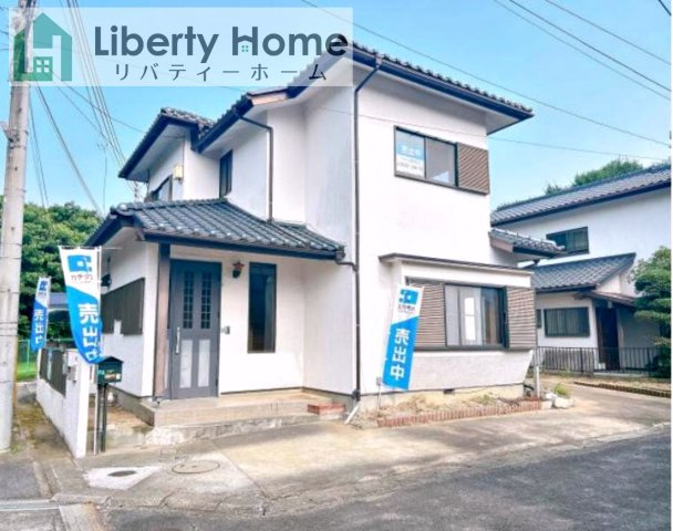 土浦市天川２丁目　中古戸建の外観|ご予約をいただければ、『平日の空いた時間』『周辺物件まとめて見たい』『1件だけ見たい』ももちろん可能です♪
お気軽にお問合せください♪