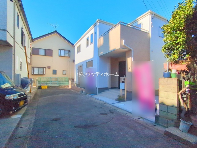 越谷市大泊第8　新築一戸建ての前面道路含む現地写真