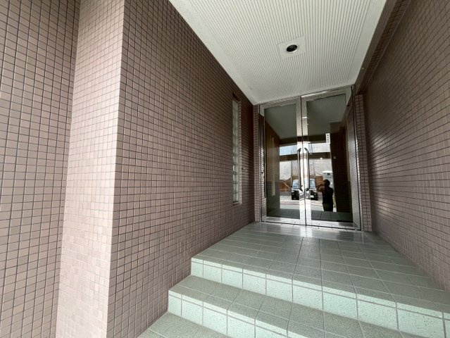 甲子園一番館のエントランス