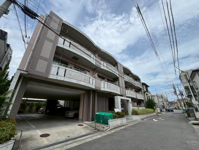 甲子園一番館の外観