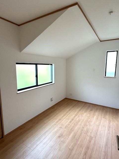 西東京市泉町1丁目　新築一戸建　西武新宿線　西武柳沢の洋室