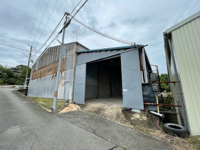 櫨谷町福谷６８４倉庫の外観