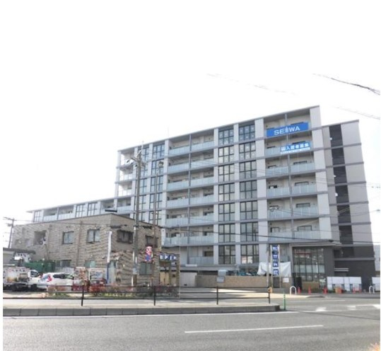 ラ・プリュスの外観