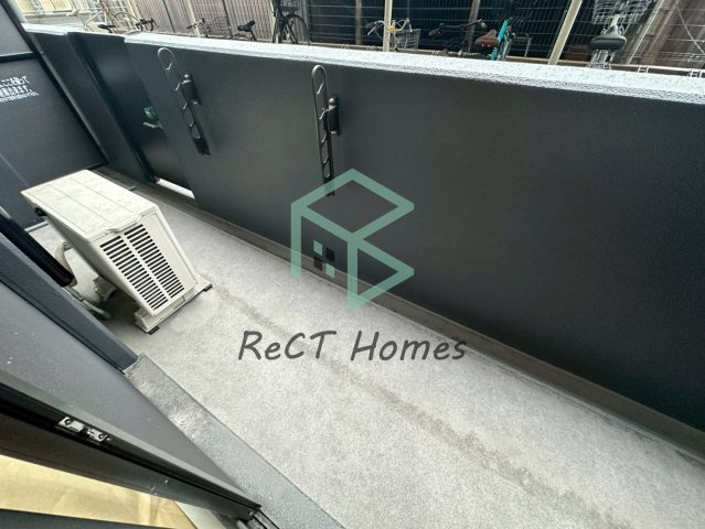 レジデンスh忍町のバルコニー