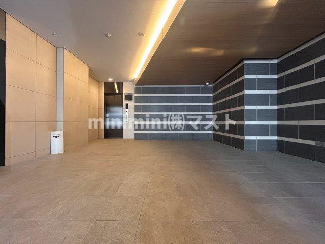 大阪市福島区海老江７丁目の賃貸マンションのロビー