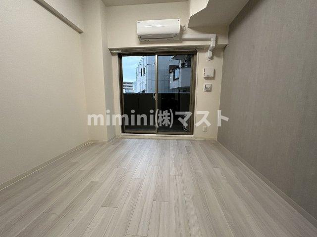 大阪市福島区海老江７丁目の賃貸マンションの居間・リビング