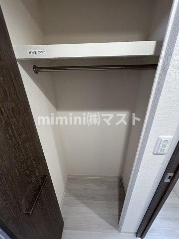 大阪市福島区海老江７丁目の賃貸マンションの収納