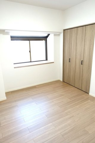 ライオンズマンション筑紫丘の洋室