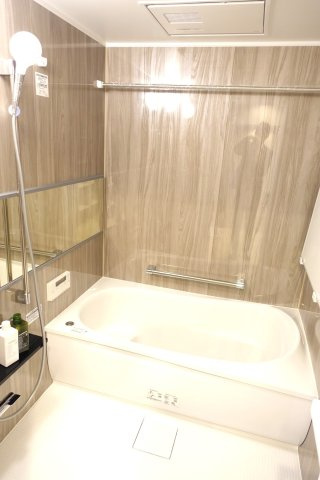 ライオンズマンション筑紫丘の浴室