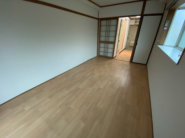 セゾンドミールの内装|内装は落ち着いています