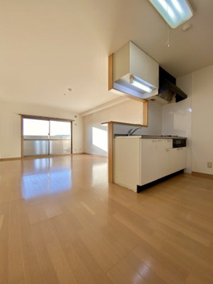 【居間・リビング】 | 寺ノ元レジデンス | ※同物件の別部屋写真