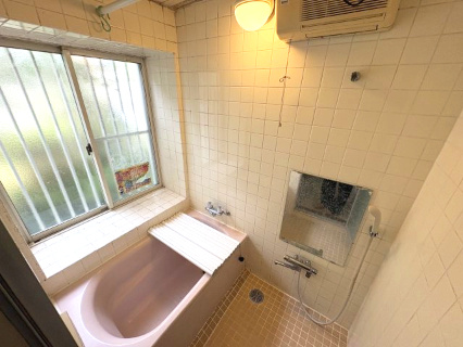東松山市旗立台　中古戸建の浴室