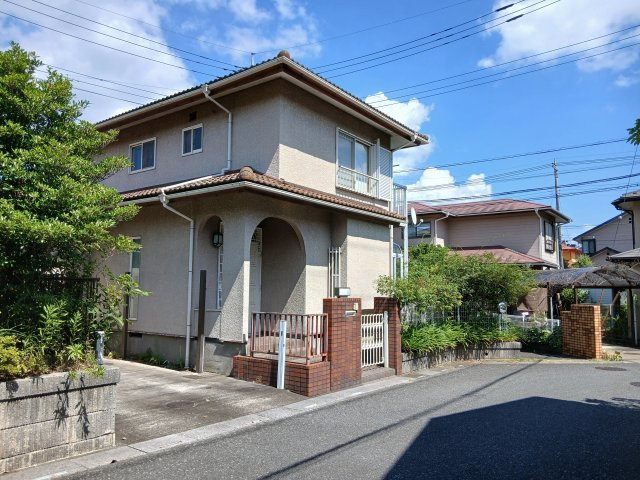 東松山市旗立台　中古戸建の外観