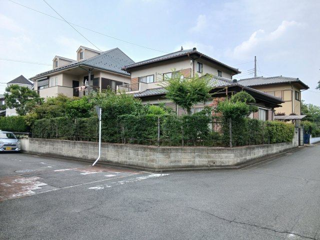 東松山市旗立台　中古戸建の外観