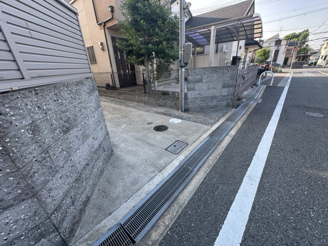 堺市西区菱木１丁の前面道路含む現地写真