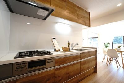 【キッチン】 | 【上質リノベ】フローレンス海田月見町 | 室内（2025年10月24日8：00頃）撮影