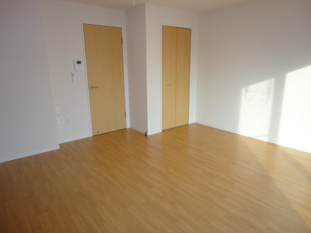 ソレイユⅡの居間・リビング|洋室