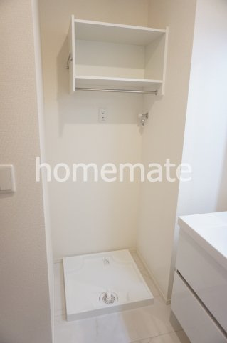 熊本市中央区黒髪６丁目のアパートの洗面所