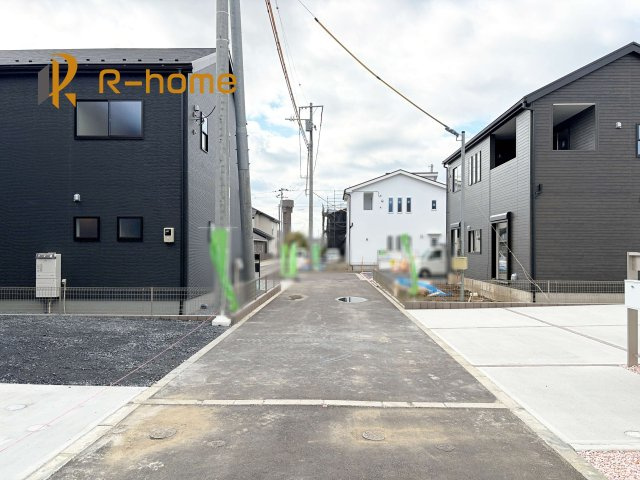 水戸市見川12期　新築戸建て　5号棟の前面道路含む現地写真|堂々！建物完成♪実際のお部屋をご見学可能です♪
ご見学が一番の資料！お気軽にお問い合わせ下さい♪