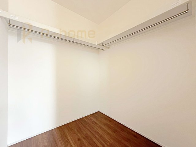 水戸市見川12期　新築戸建て　5号棟の収納|人気のウォークインクローゼット！アウター類はもちろん、季節ものや寝具も収納できます！